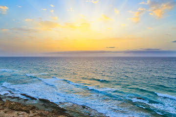 Obraz premium Sunrise over Atlantic ocean