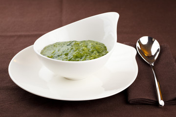 Elegant spinach and potatoes cream