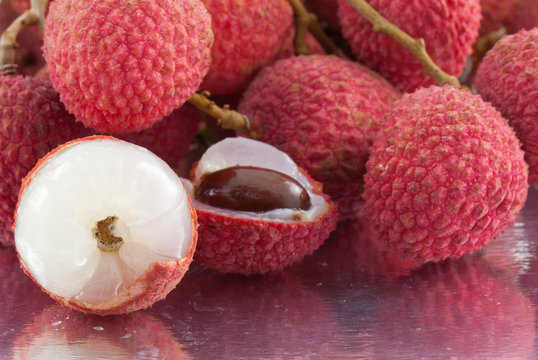 litchi, letchi, litchee, letchee