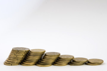 columnas de monedas cayendo