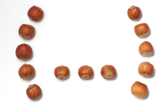 parentesi tonde alle nocciole