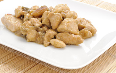 Pollo alle mandorle