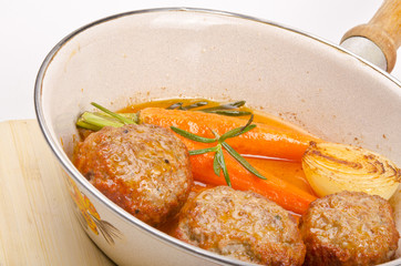 Frikadellen mit Gemüse