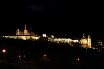 Fototapeta na wymiar Prague castle in the night