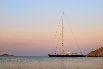 Vor Anker in einer einsamen Bucht