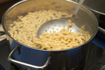 Handgemachte Spätzle