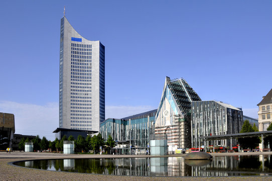 Leipzig Augustusplatz mit Unikirche Universitätsgebäude