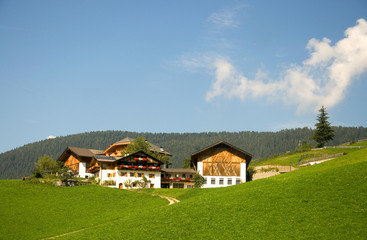 Fototapeta na wymiar Villnößtal - Dolomity - Alpy