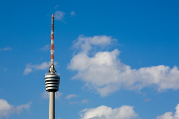 Fototapeta na wymiar Wieża telewizyjna w Stuttgarcie