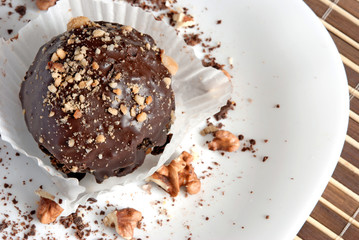 chocolate cake with nuts