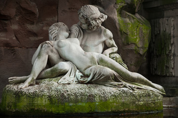 Fototapeta na wymiar statua Jardin du Luxembourg w Paryżu