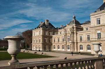 Sénat jardin du Luxembourg à Paris