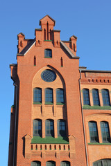 gewerbliches Eckgebäude