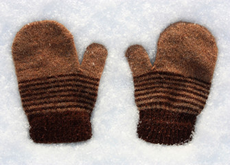 Knitted mittens