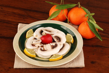ANTIPASTO DI FUNGHI E FRUTTA