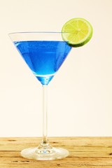 Cocktail in blau