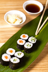 sushi on the leaf