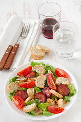 salad with sausage