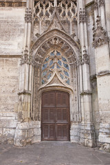 Fototapeta na wymiar A gothic style doorway on Vendome Abbey