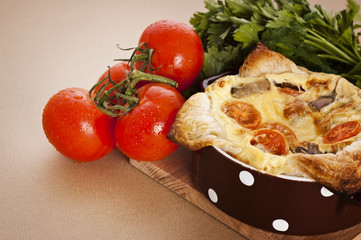 quiche with tomato