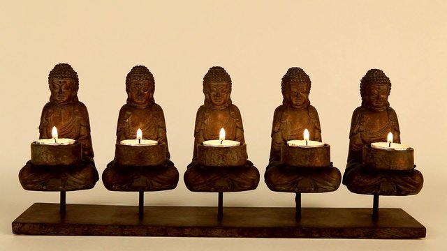 Buddhas bringen Licht