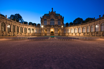 Dresden Zwinger, Wallpavilion