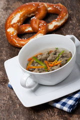 Bayerische Leberspätzlesuppe