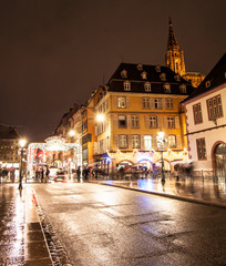 Fototapeta na wymiar Christmas rynku w Strasburgu - Christkindelsmarik