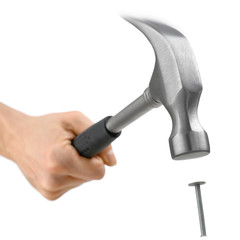 Hammer in Action, isoliert auf weiß