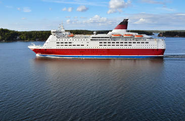 Obraz premium Cruise ship in Baltic sea.