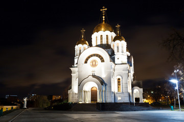 Fototapeta na wymiar Church of George Victorious in Samara, Russia