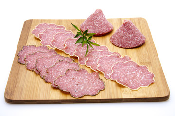 Pfeffer und Käsesalami