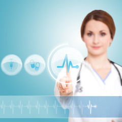 Ärztin wählt per Interface EKG-Monitor aus