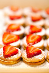 Obraz na płótnie Canvas Tasty dessert with strawberry