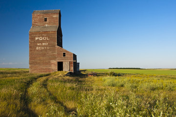 Old Grain Elevator © Scott Prokop