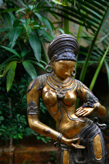 Bronzestatue einer Tänzerin, Südindien