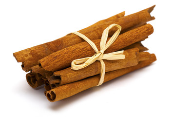 tied cinnamon sticks