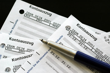 Obraz premium Kontoauszug, Girokonto, Bank, bargeldloser Zahlungsverkehr