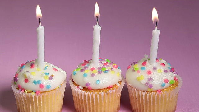 Third birthday cupcakes