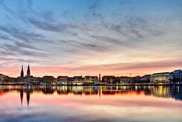 Hamburg Alster am Abend