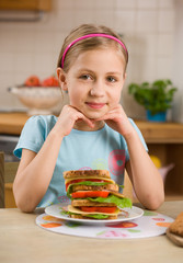 girl with sandwich © mbt_studio