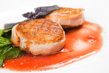 Filet mignon with vegetables