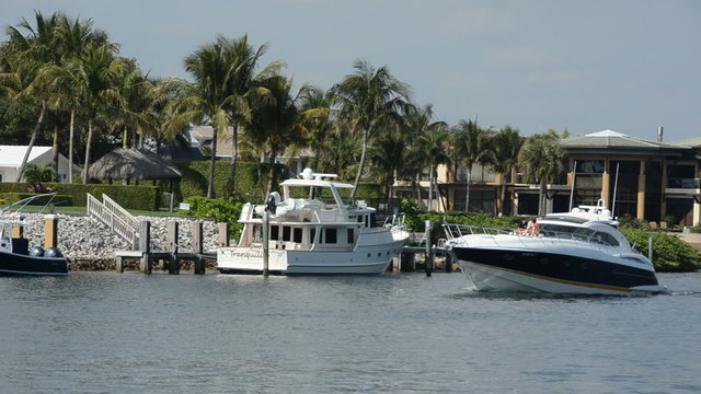 Weekend boating in Fort Lauderdale, Florida