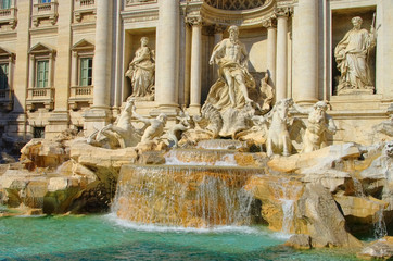 Rom Trevi Brunnen - Rome Trevi Fountain 01