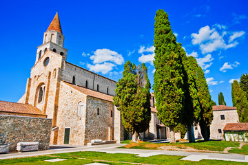 Famous Basilica di Santa Maria Assunta in Aquileia, Italy - obrazy, fototapety, plakaty