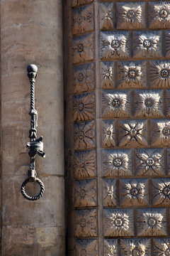 MONUMENTI
