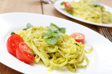 Pasta pesto