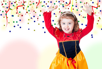 Bambina con vestito di carnevale