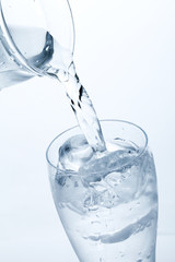 水
