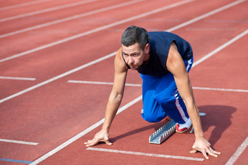 Junger Mann beim Sport